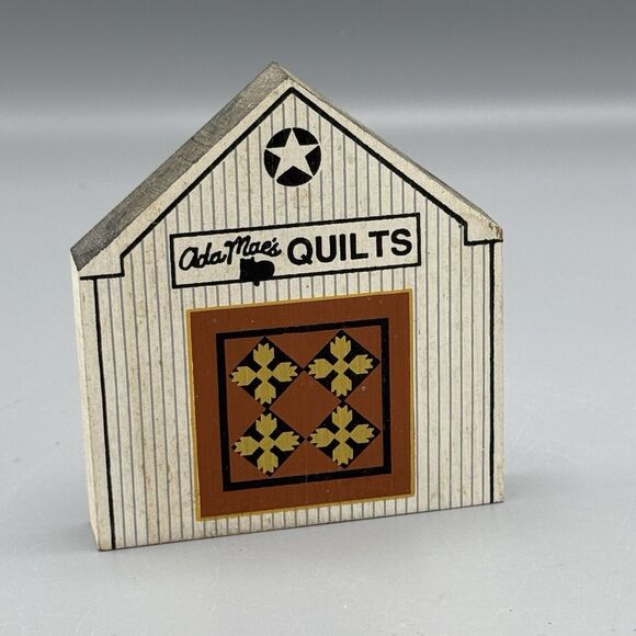 1991 Ada Mae's Quilt Barn Cat's Meow OH Amish Series Wooden Village Shelf Sitter - Picture 1 of 9